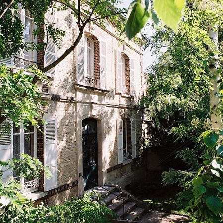 Au Fil De Troyes Bed & Breakfast Sainte-Savine ภายนอก รูปภาพ