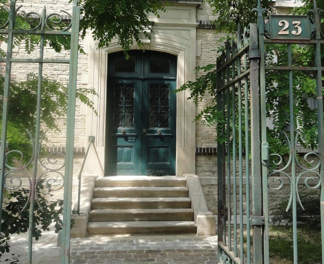Au Fil De Troyes Bed & Breakfast Sainte-Savine ภายนอก รูปภาพ
