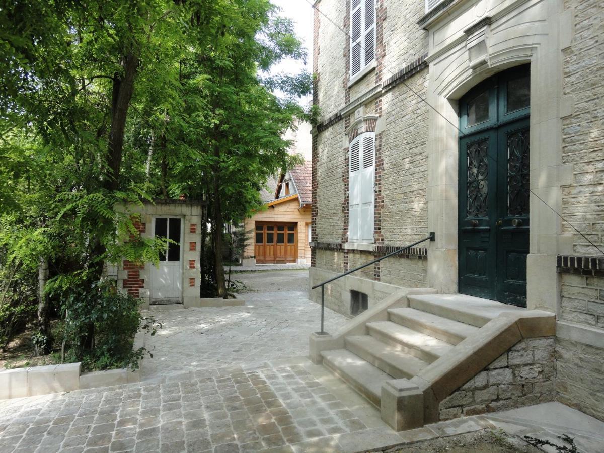 Au Fil De Troyes Bed & Breakfast Sainte-Savine ภายนอก รูปภาพ