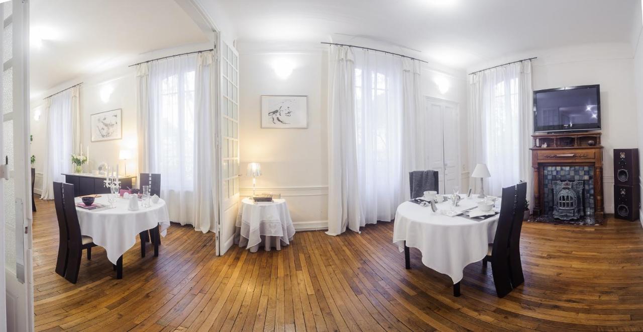 Au Fil De Troyes Bed & Breakfast Sainte-Savine ภายนอก รูปภาพ